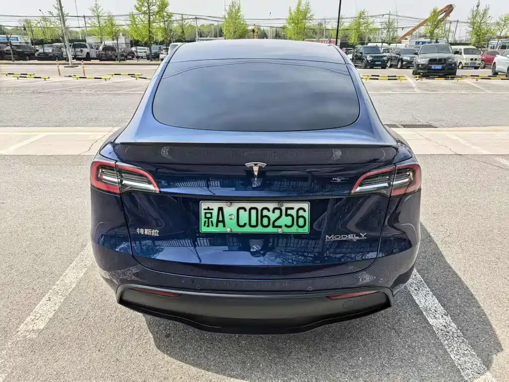 Model Y 2023 Long Range All-Wheel Drive