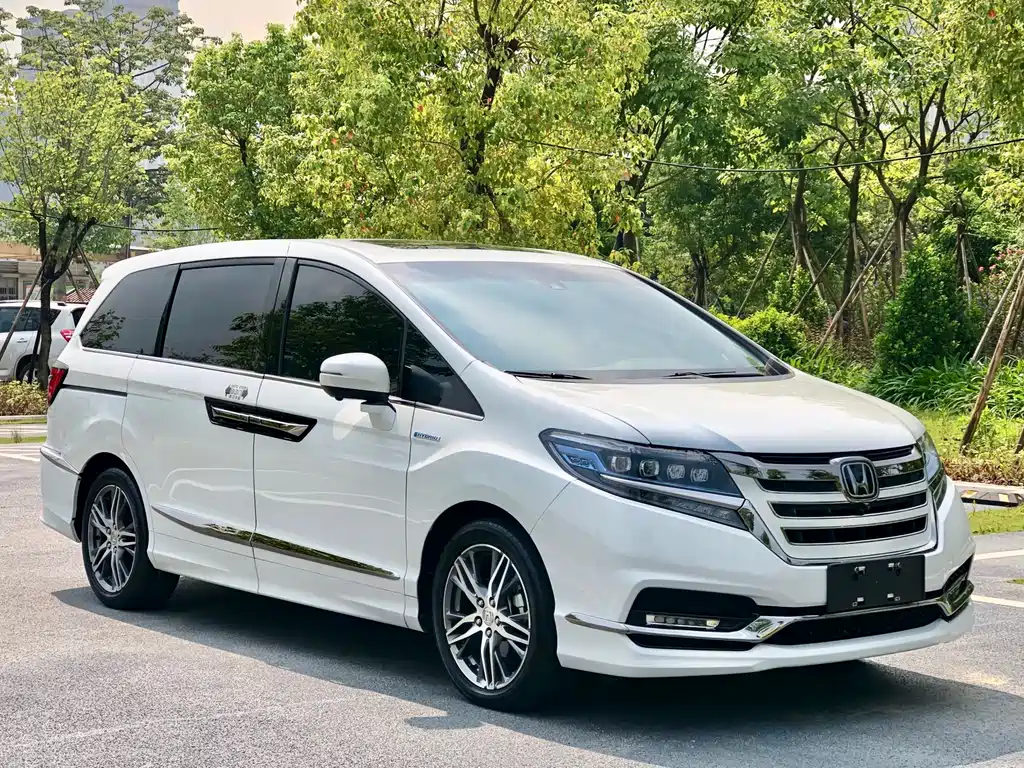 Honda Elysion 2019 2.0L Hybrid Luxury Edition