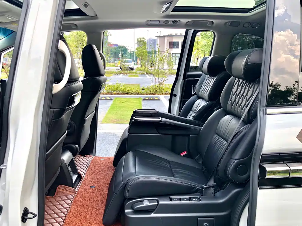 Honda Elysion 2019 2.0L Hybrid Luxury Edition