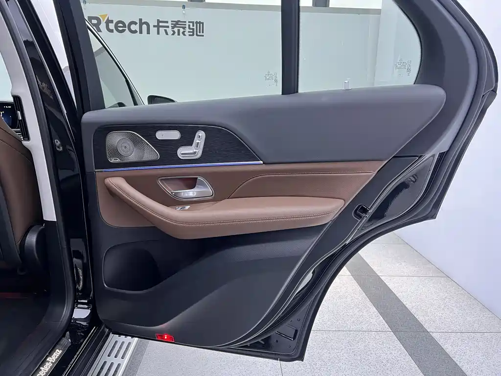 Mercedes-Benz GLE 450 4MATIC Luxury 2025