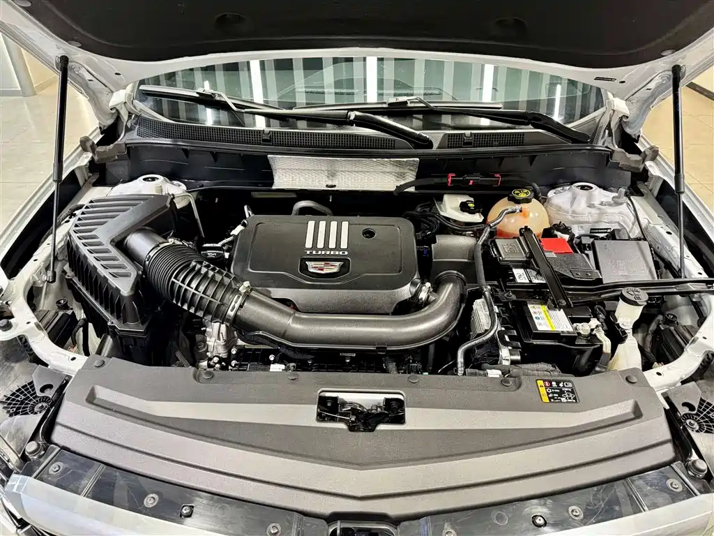 Cadillac XT6 2022 2.0T AWD Luxury 6-Seater