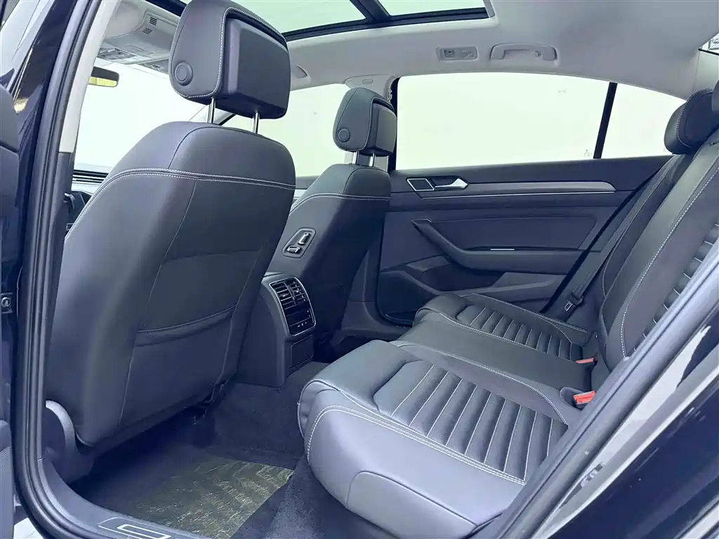 Volkswagen Magotan 2020 330TSI DSG Leading Edition