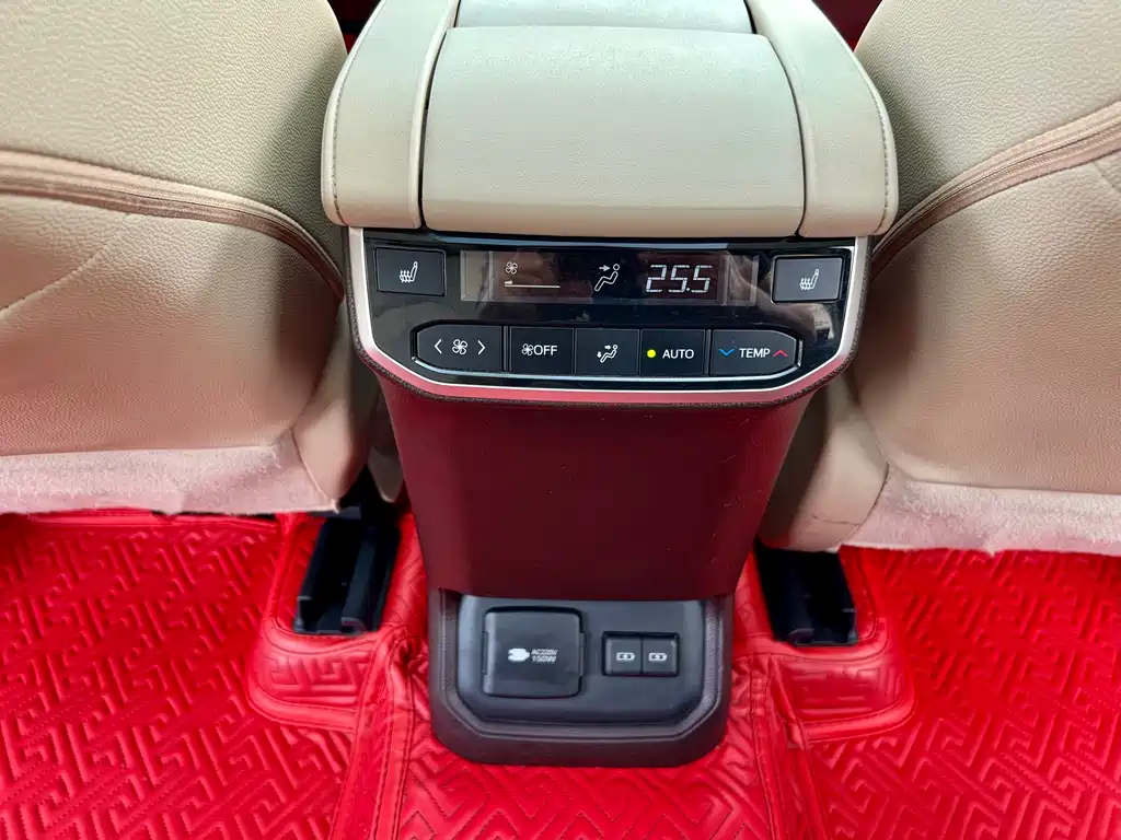 Toyota Highlander 2022 Hybrid 2.5L AWD Premium 7-Seater