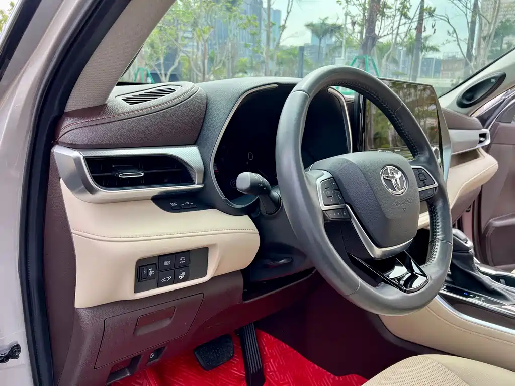 Toyota Highlander 2022 Hybrid 2.5L AWD Premium 7-Seater