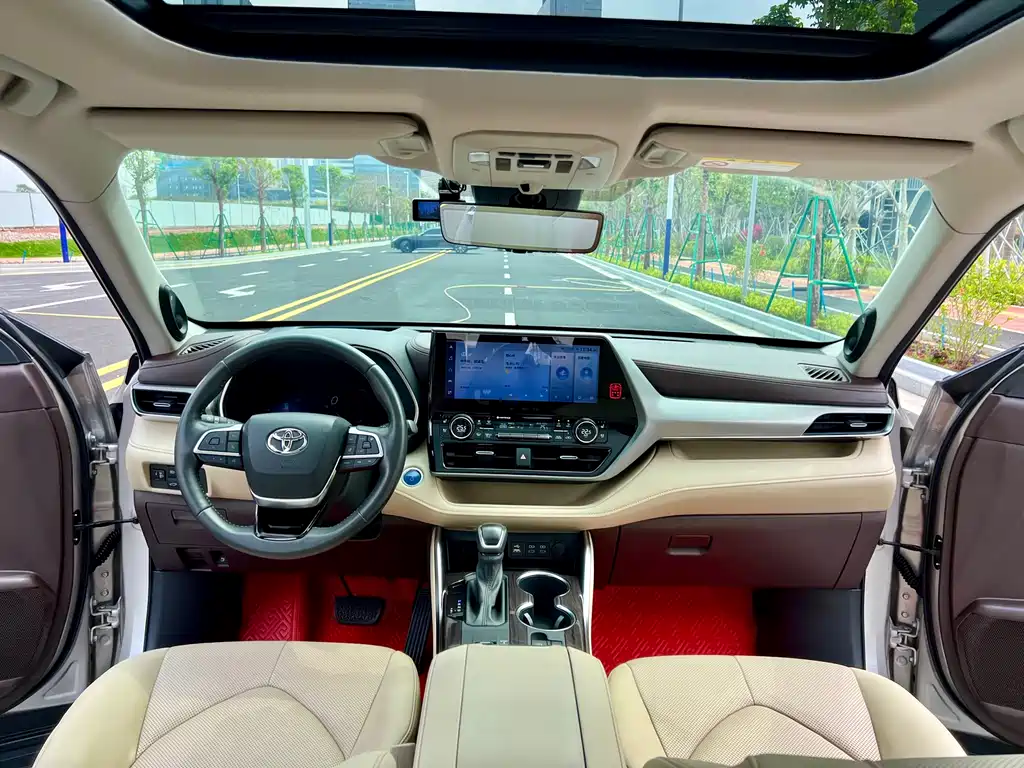 Toyota Highlander 2022 Hybrid 2.5L AWD Premium 7-Seater