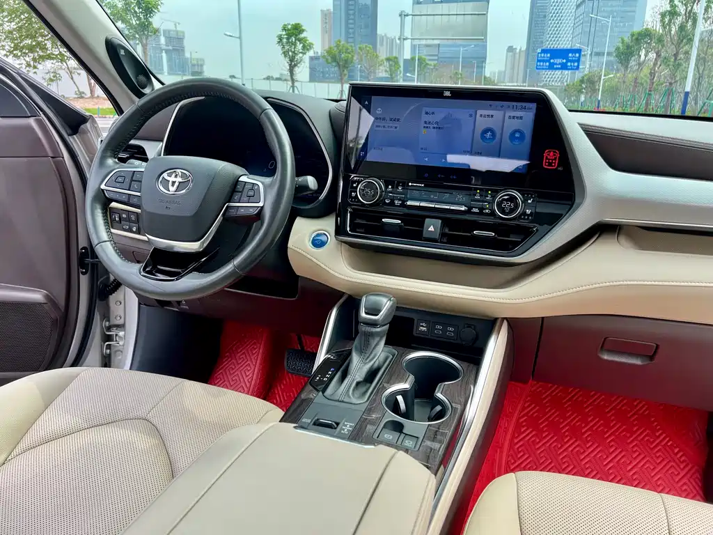 Toyota Highlander 2022 Hybrid 2.5L AWD Premium 7-Seater