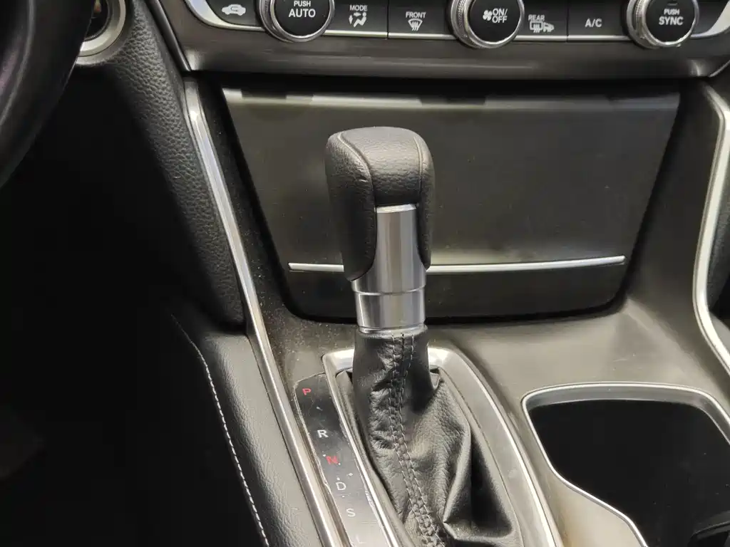 Accord 2018 260TURBO Luxury Edition China VI