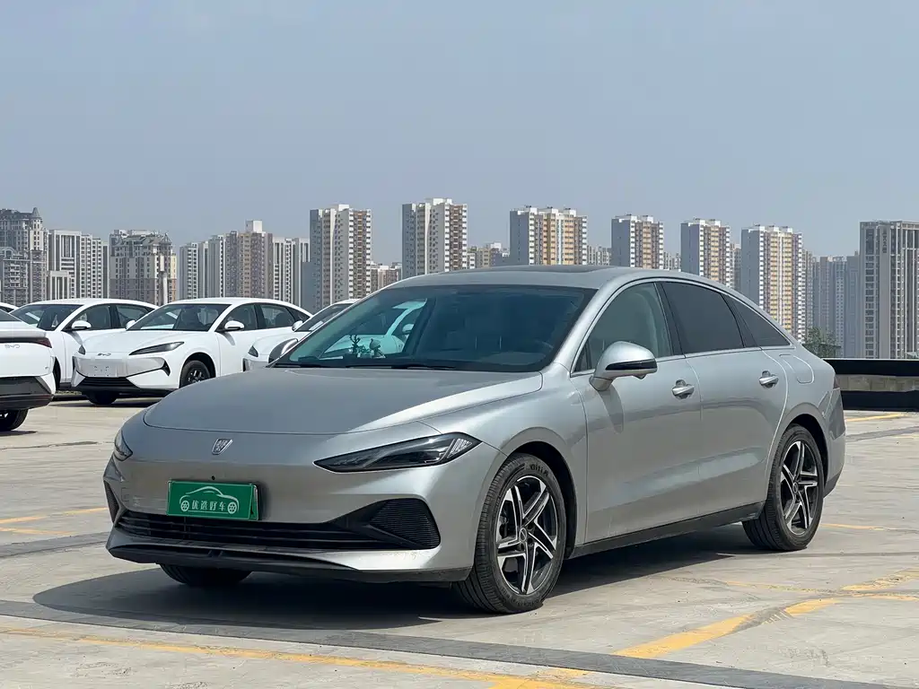 Roewe D7 2023 DMH 125km Excellence Edition