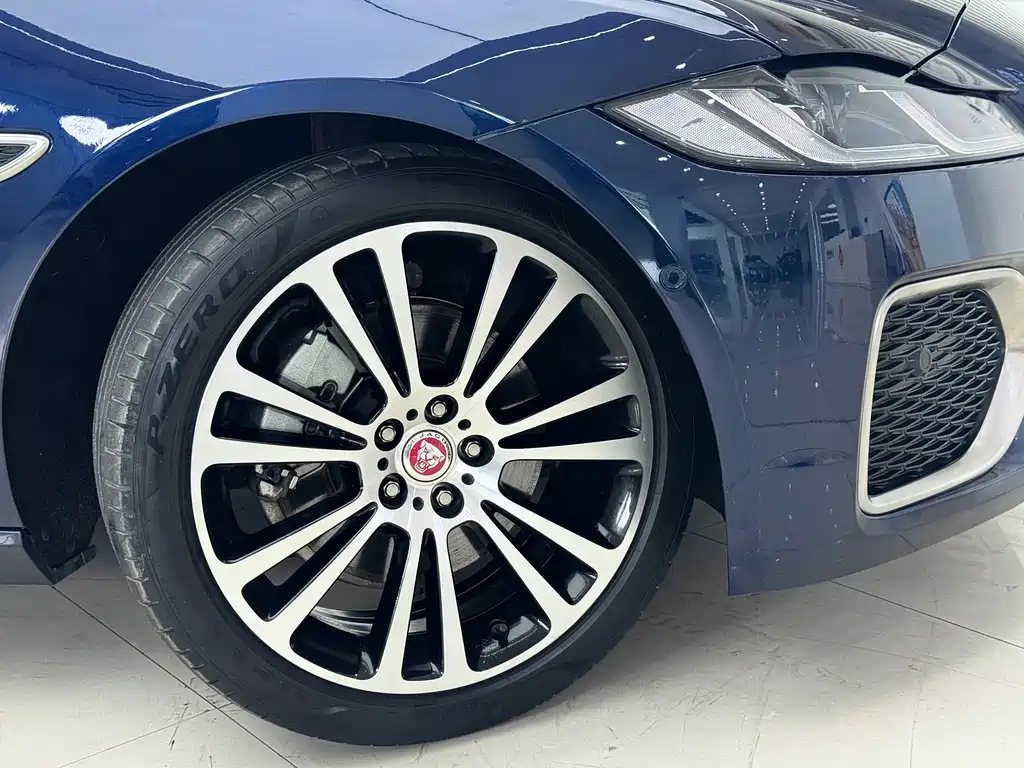 Jaguar XFL 2022 2.0T P250 RWD Luxury Edition