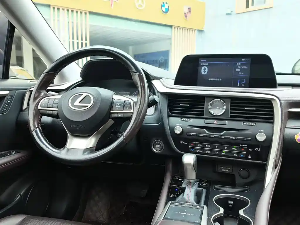 Lexus RX 300 AWD Elegant Edition 2020 China VI
