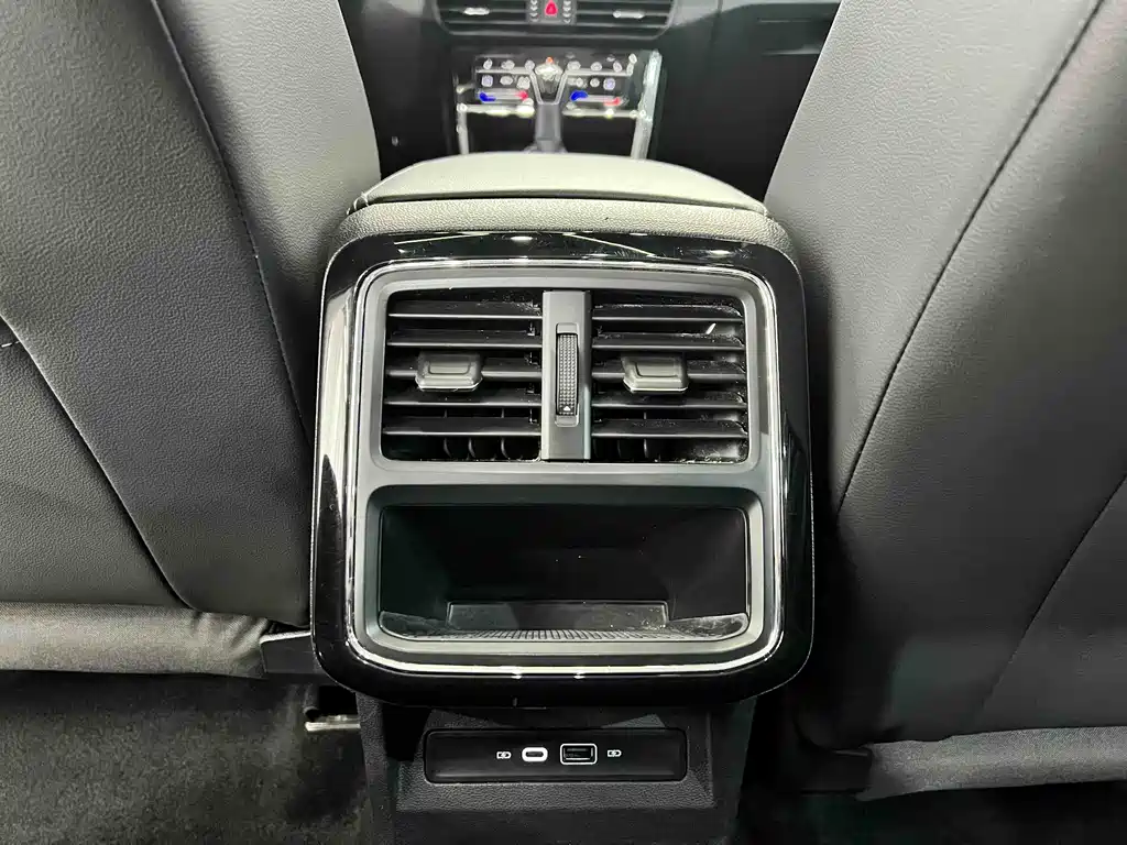 Volkswagen Passat 2023 280TSI Business Edition