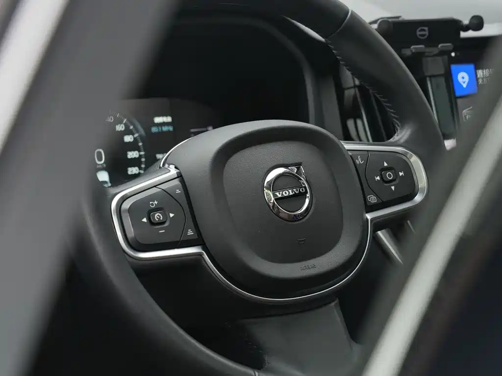 Volvo XC60 2020 T5 AWD Zhiyi Luxury Edition