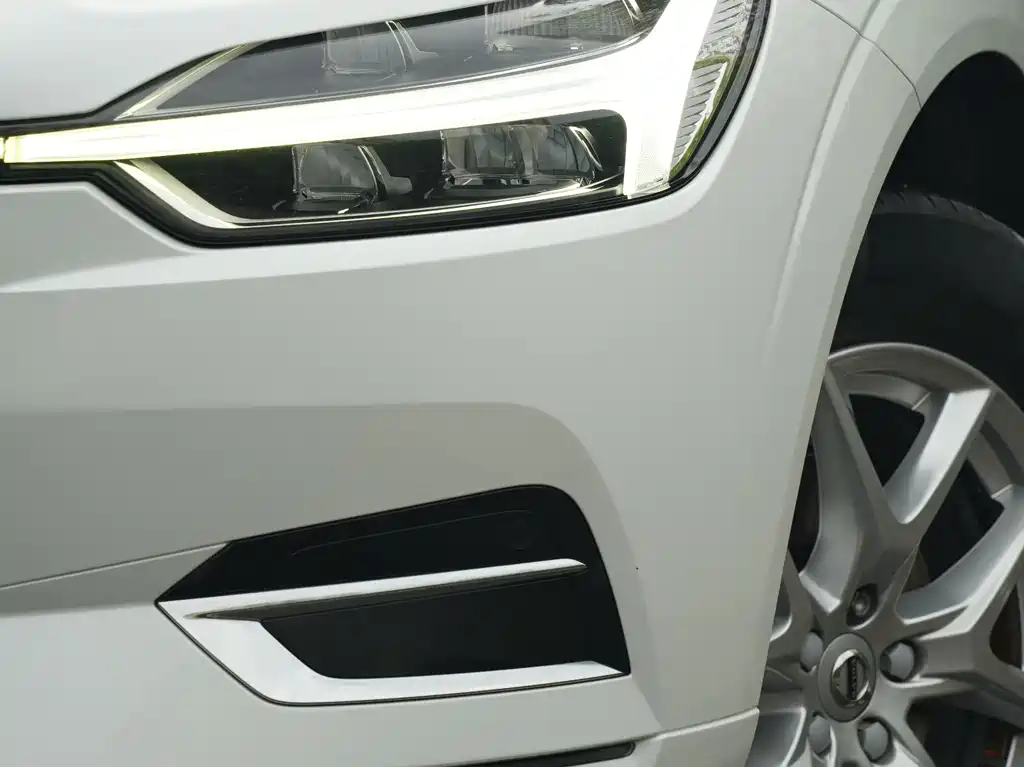 Volvo XC60 2020 T5 AWD Zhiyi Luxury Edition