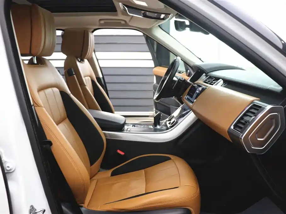 Range Rover Sport 2021 3.0 L6 HSE Dynamic Black Edition