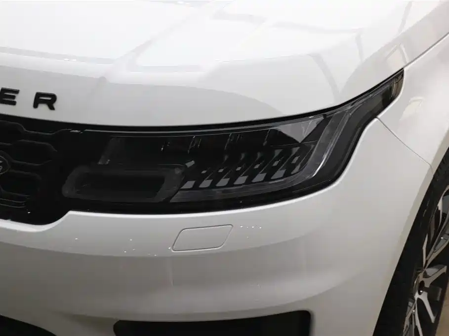 Range Rover Sport 2021 3.0 L6 HSE Dynamic Black Edition