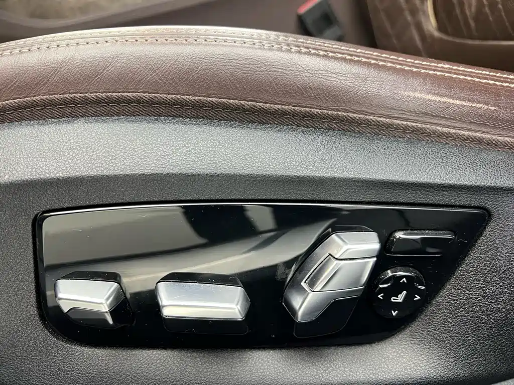 BMW 7 Series 2019 740Li Leading Edition Luxury Package
