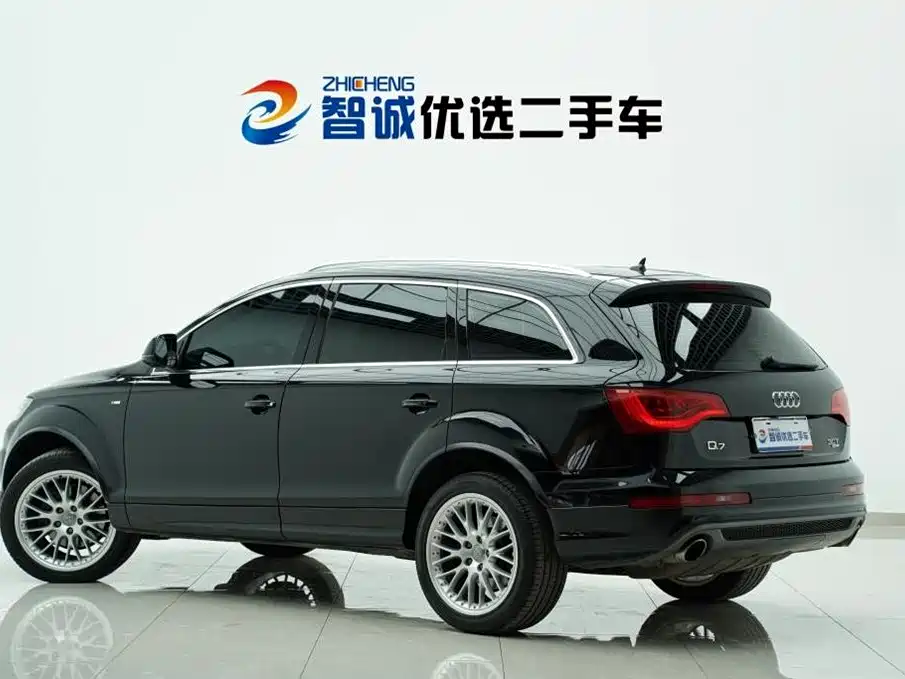 Audi Q7 2011 3.0 TFSI Exclusive (200kW)