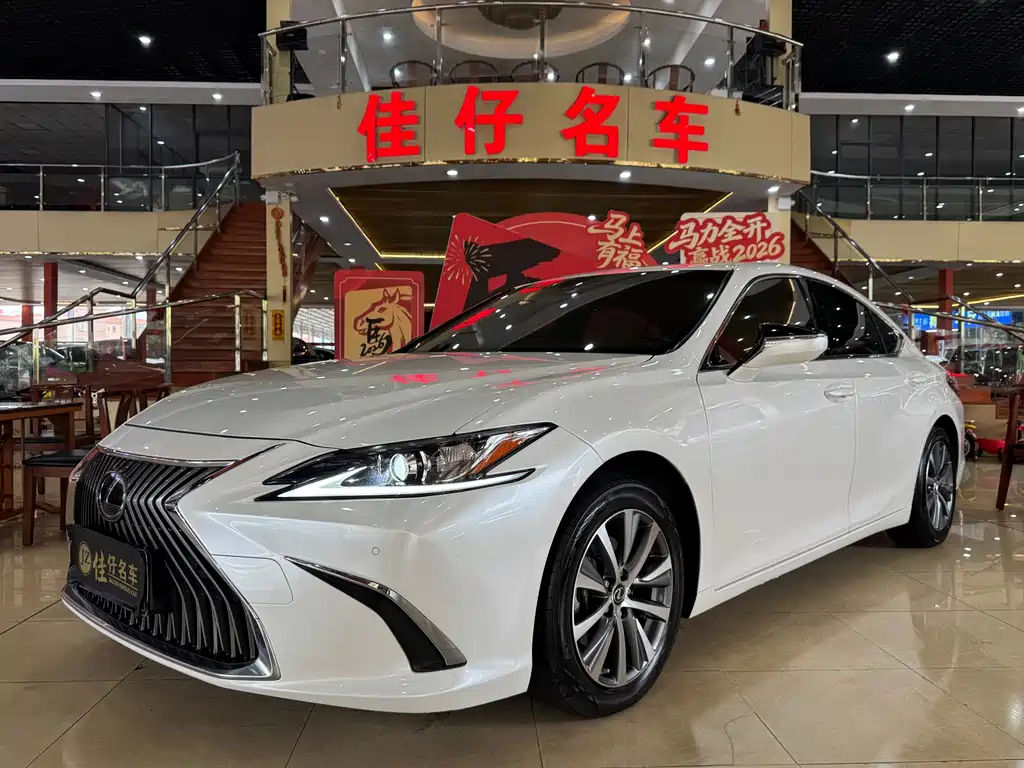 Lexus ES 2020 200 Luxury Edition