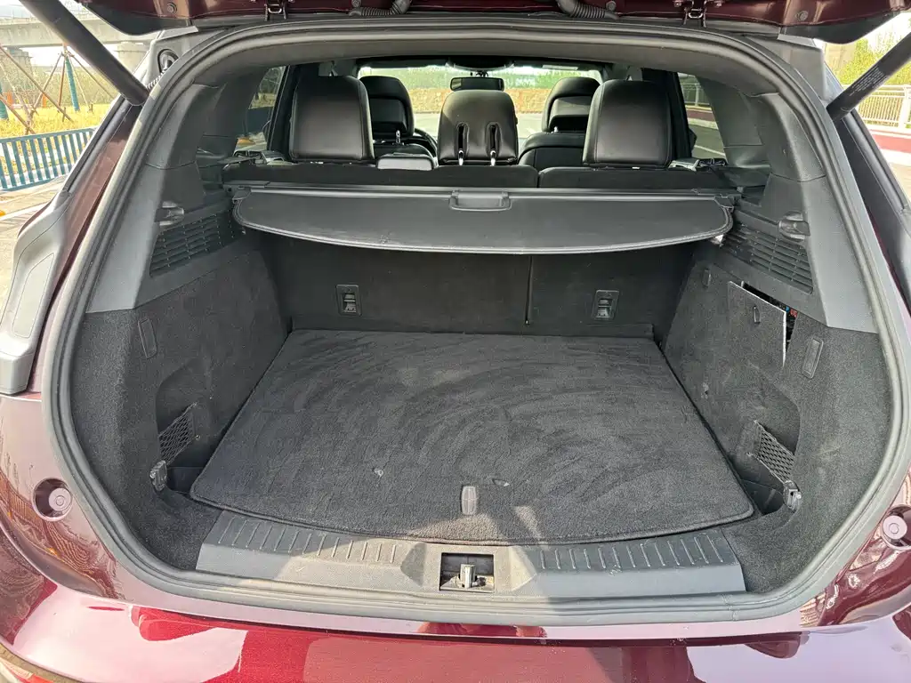 Lincoln MKC 2019 2.0T AWD Reserve Edition China VI