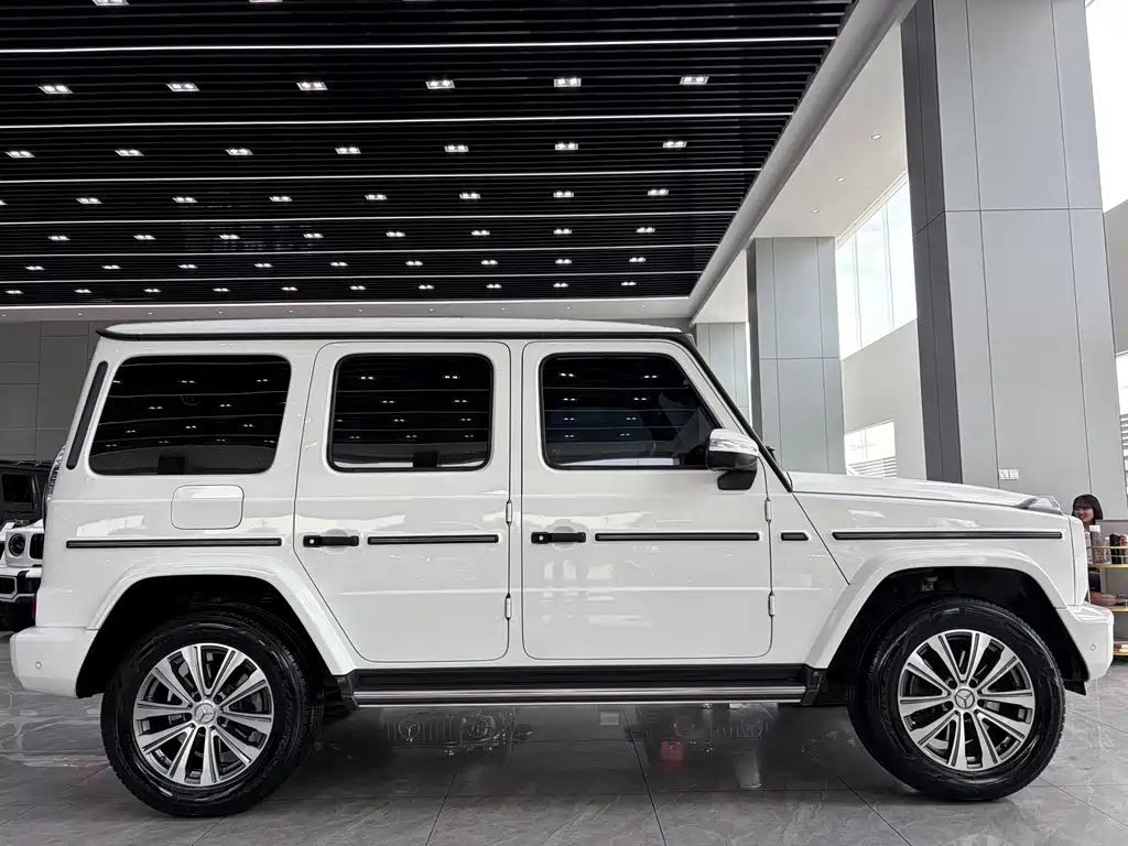 Mercedes-Benz G-Class 2024 G 350