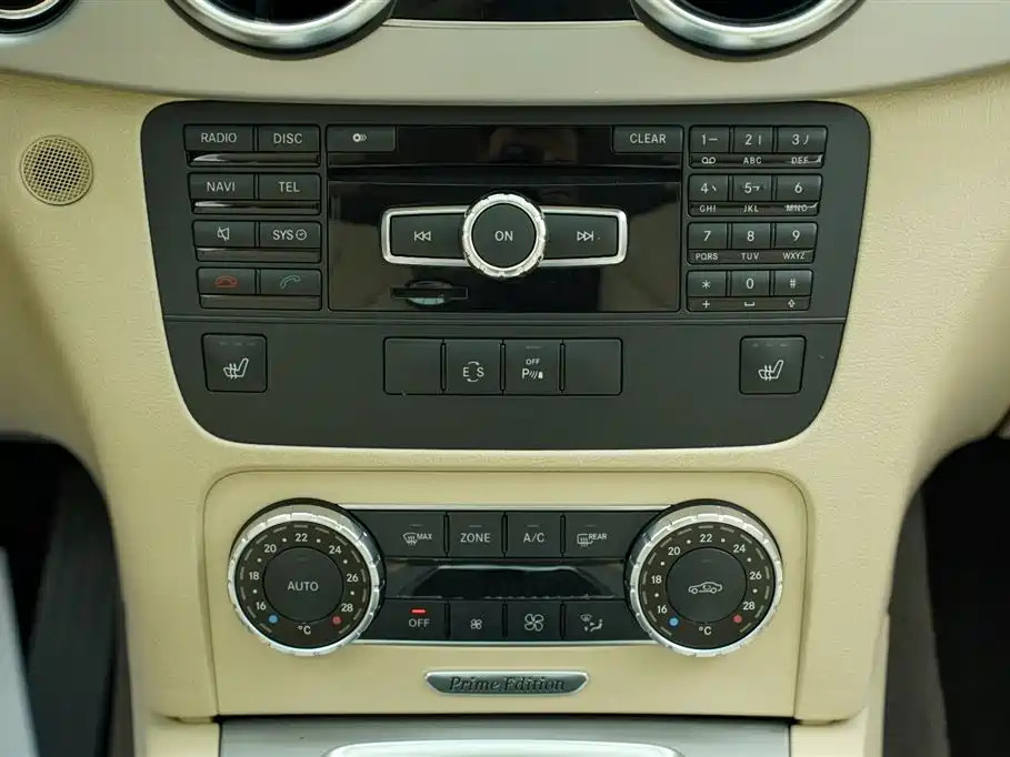 Mercedes-Benz GLK-Class 2015 GLK 300 4MATIC Fashion Edition Ultimate Version