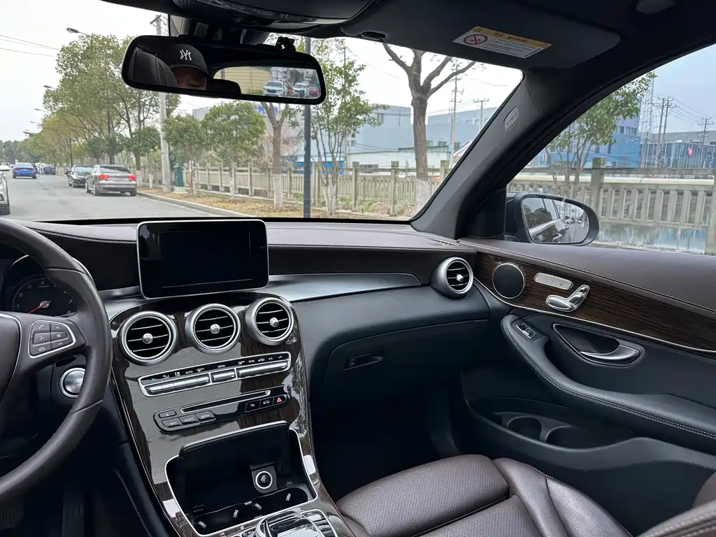 Mercedes-Benz GLC 2018 GLC 260 4MATIC Dynamic