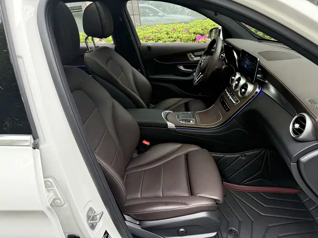 Mercedes-Benz GLC 300 L 4MATIC