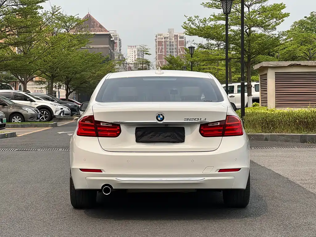 BMW 3 Series 2014 320Li Fashion Edition