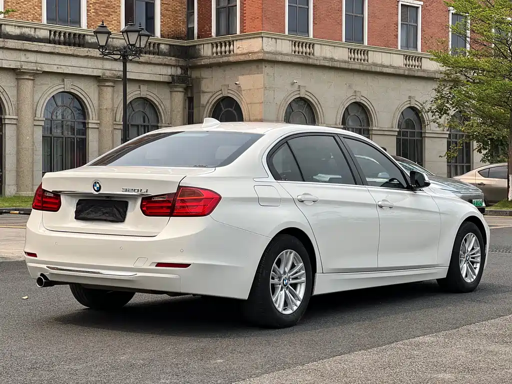 BMW 3 Series 2014 320Li Fashion Edition