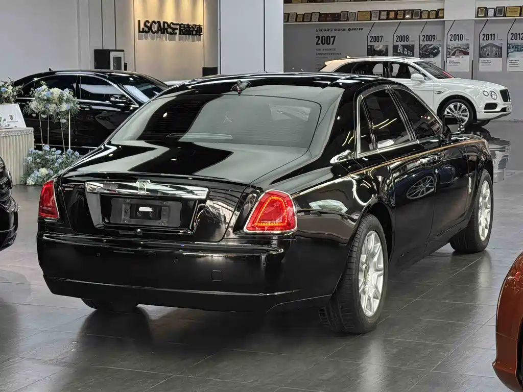 Rolls-Royce Ghost 2010 6.6T Standard Edition