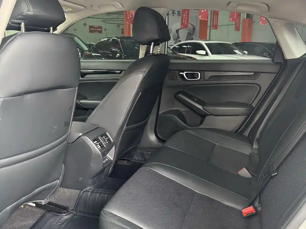 Integra 2023 240TURBO CVT Tech Edition