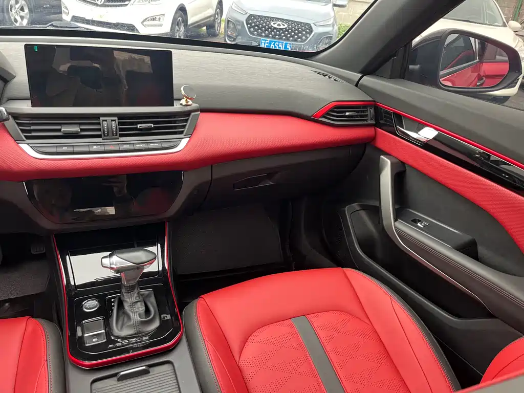 Dongfeng Aeolus Yixuan 2021 230T Automatic Chasing Shadow Knight Edition