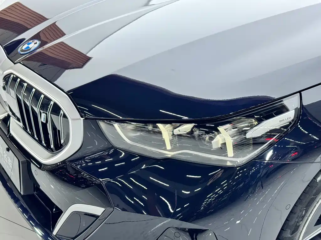 BMW i5 2025 eDrive 40L M Sport Package