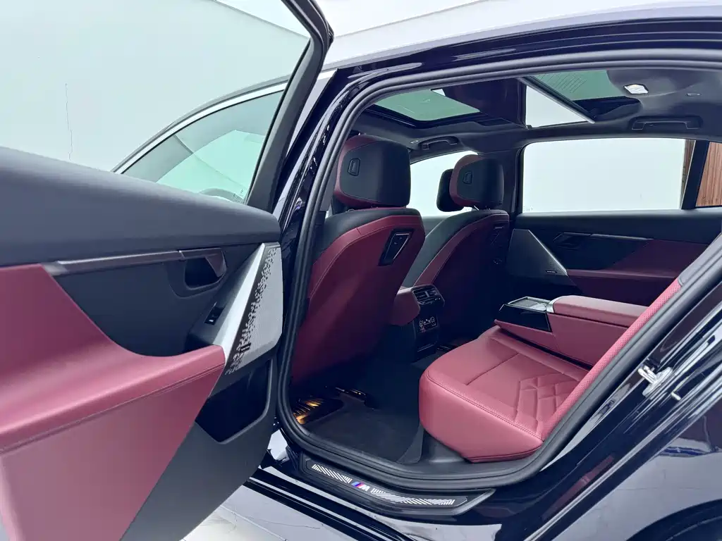 BMW i5 2025 eDrive 40L M Sport Package