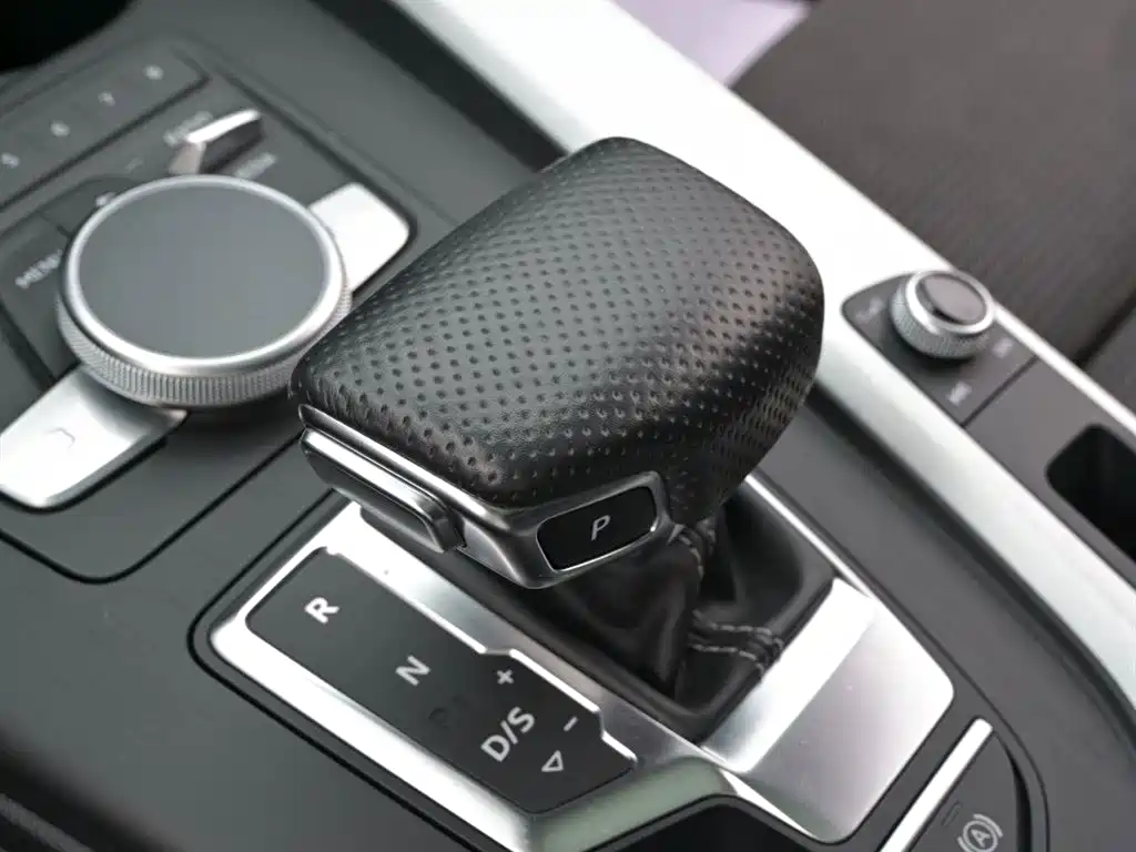 Audi A4 Avant 2020 40 TFSI Luxury Dynamic