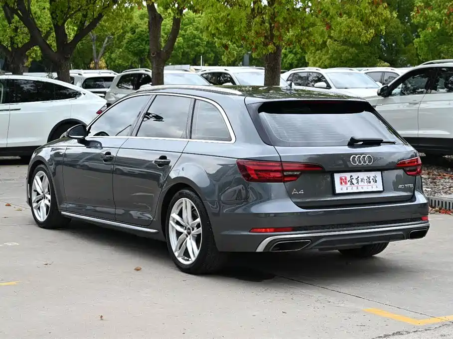 Audi A4 Avant 2020 40 TFSI Luxury Dynamic