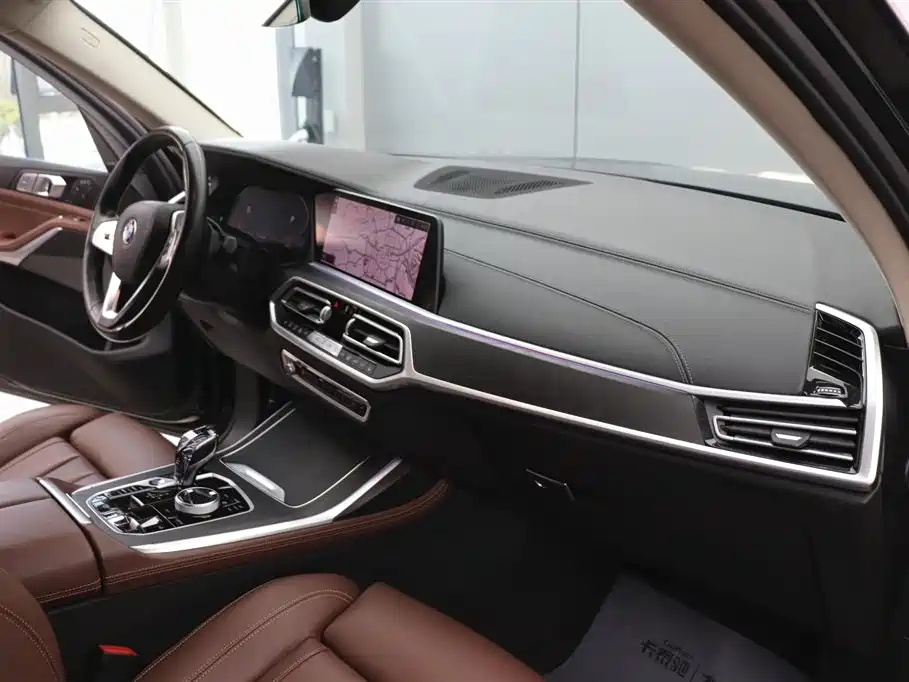 BMW X7 2020 xDrive40i Luxury Line