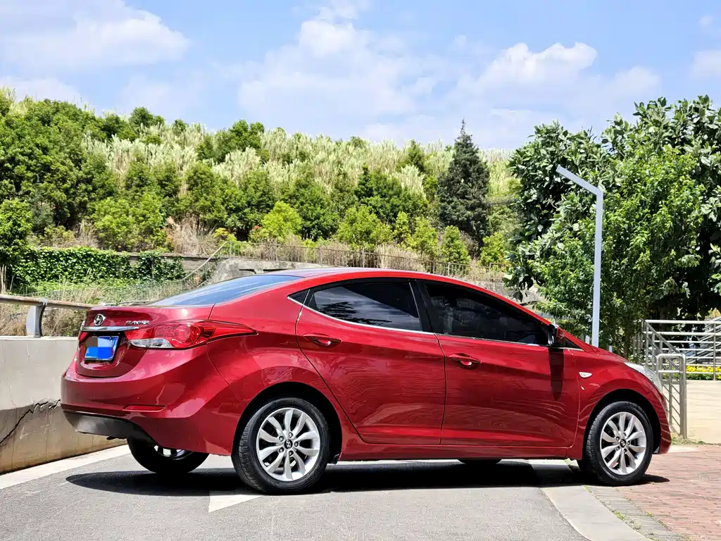 Hyundai Elantra Langdong 2012 1.6L Automatic Fashion Edition
