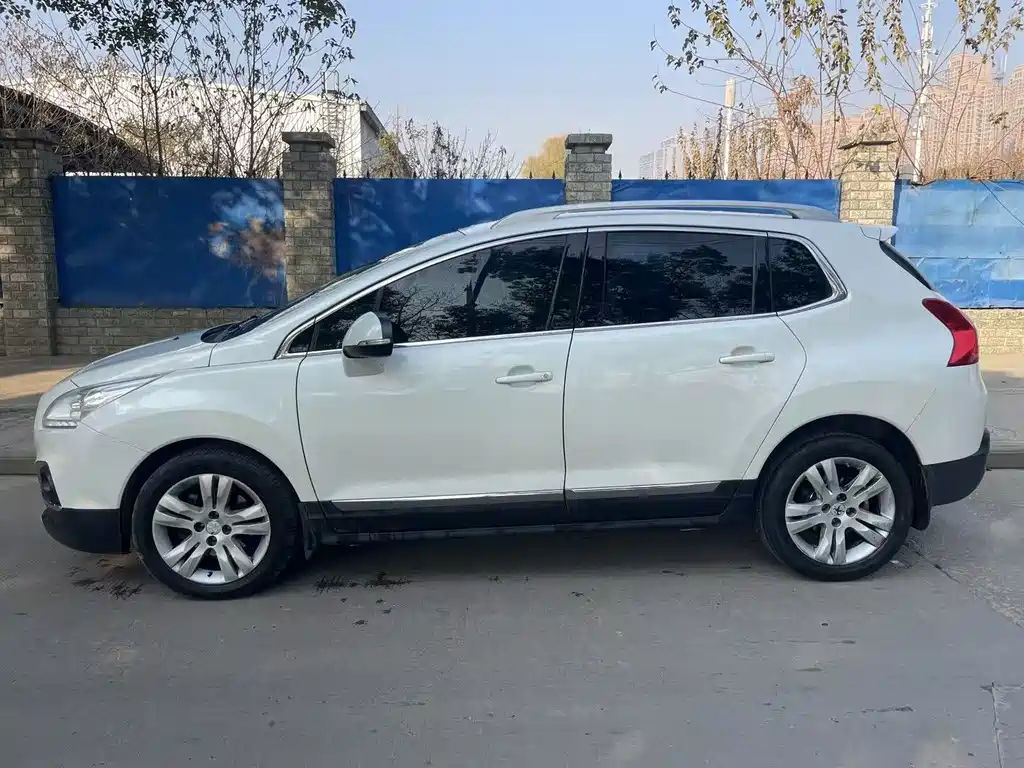 Peugeot 3008 2013 2.0L Automatic Classic
