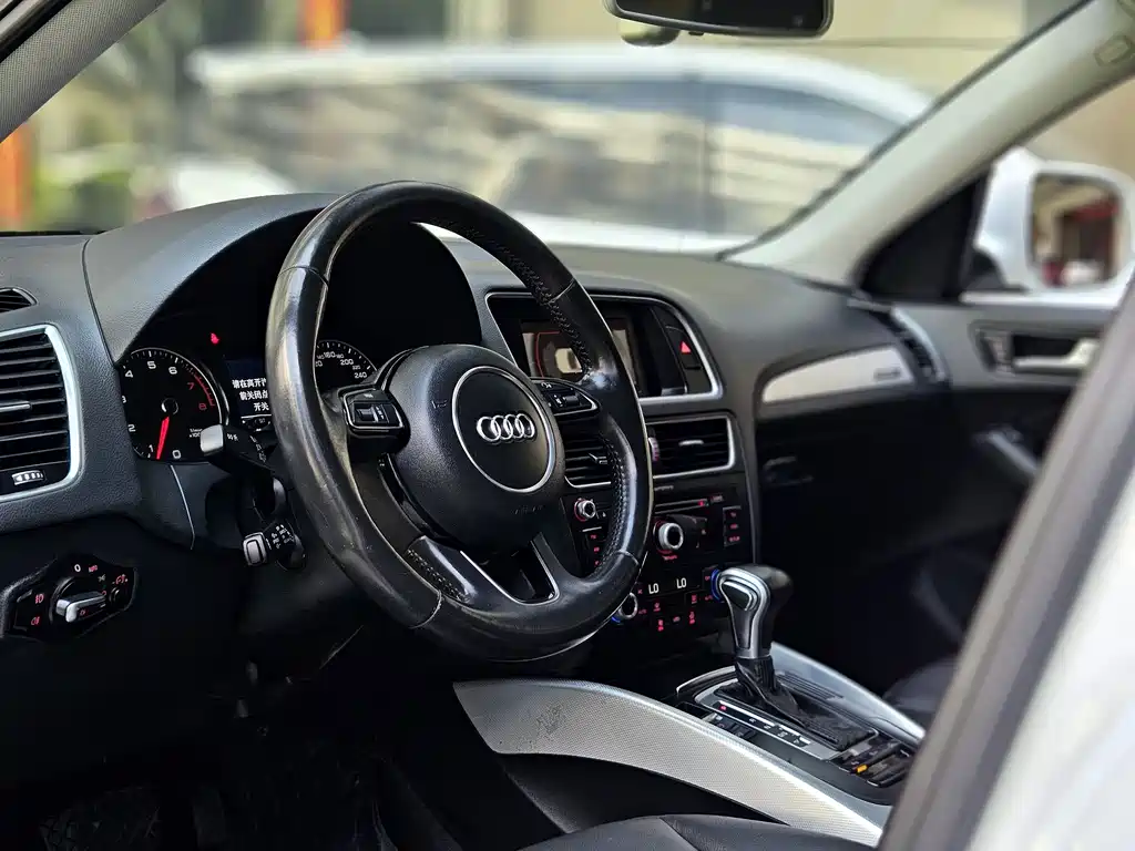 Audi Q5 2013 40 TFSI Technik