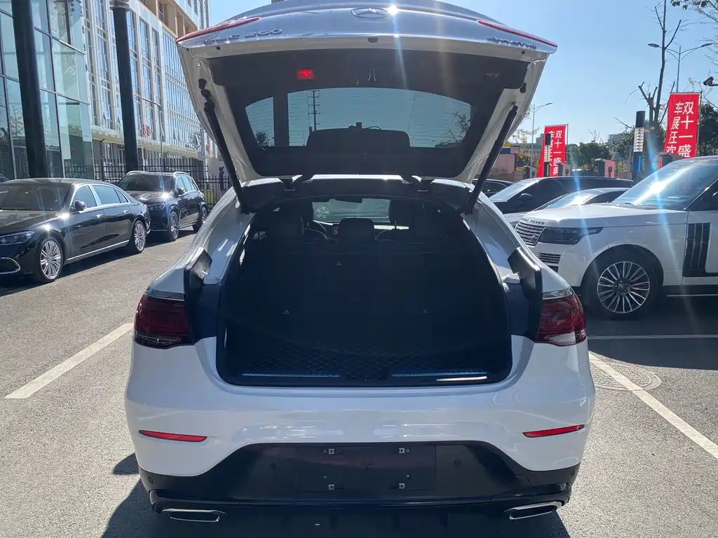 Mercedes-Benz GLC Coupe 2021 GLC 260 4MATIC Coupe SUV
