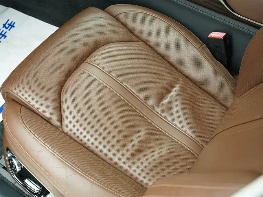 Audi A8L 45 TFSI quattro Luxury