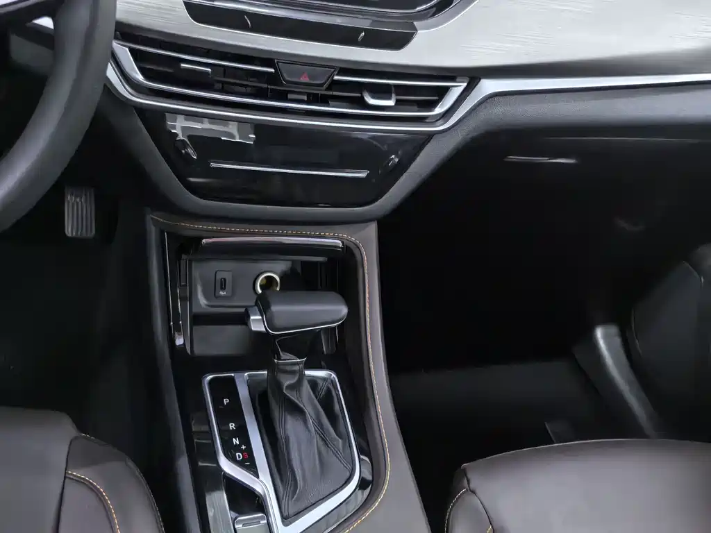 Changan CS35 PLUS 2019 1.6L Automatic Yue Lian Upgraded Edition