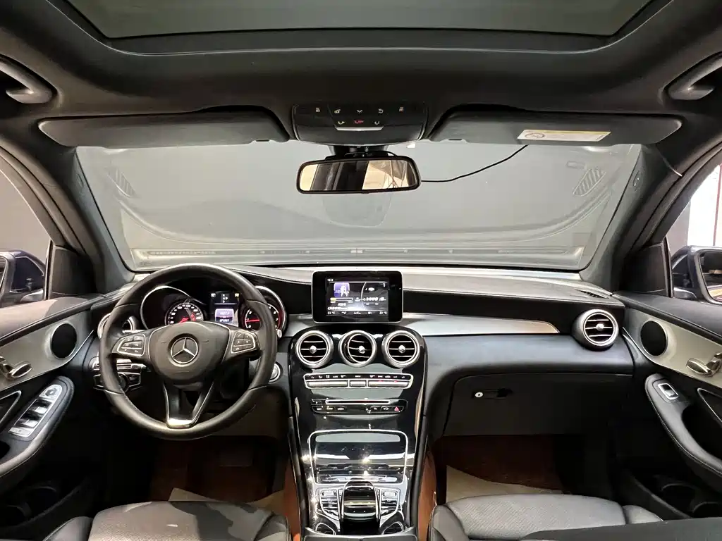 Mercedes-Benz GLC 2016 GLC 200 4MATIC