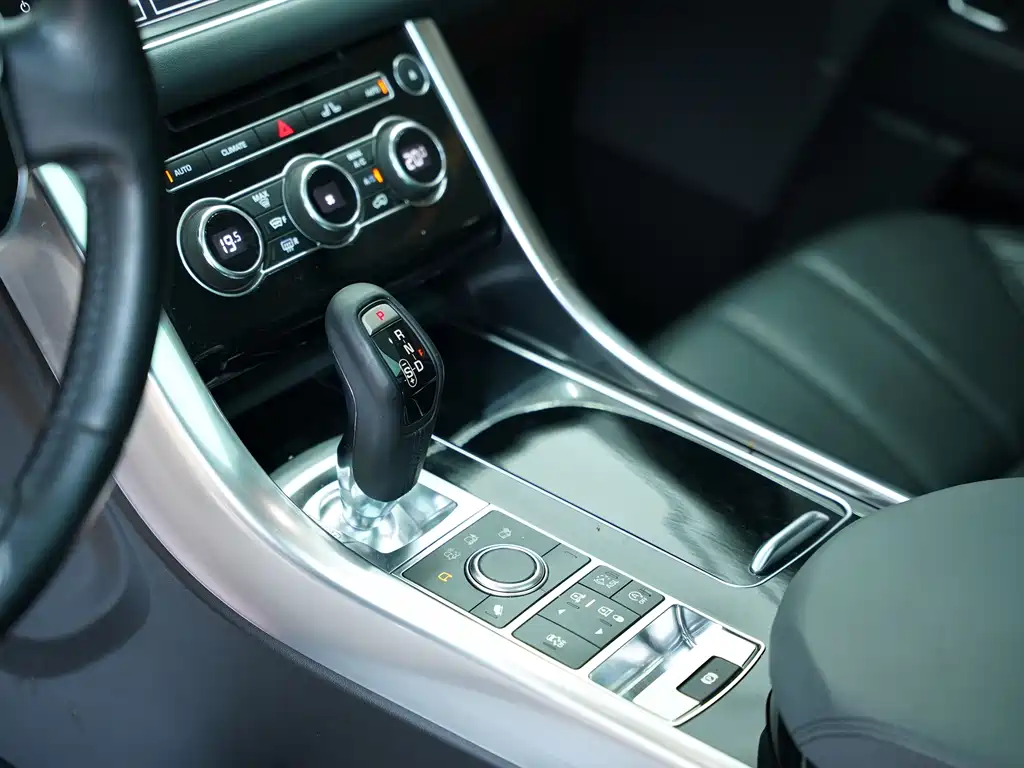 2015 Land Rover Range Rover Sport 3.0 SC V6 HSE