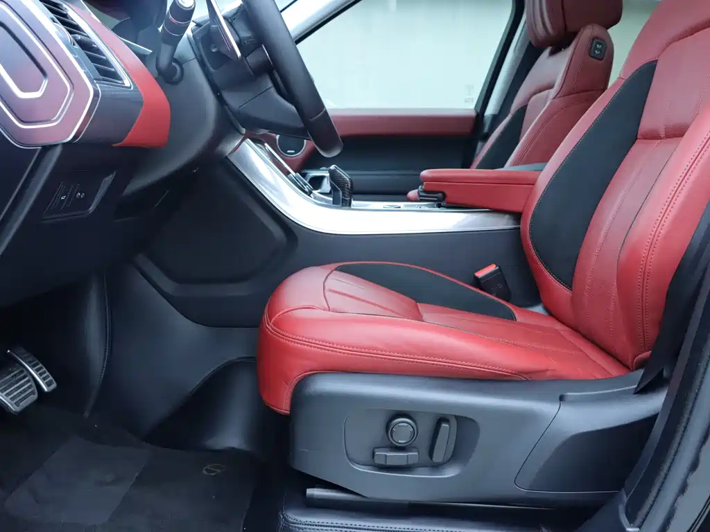 Range Rover Sport 2022 3.0L 6-Cylinder Black Edition