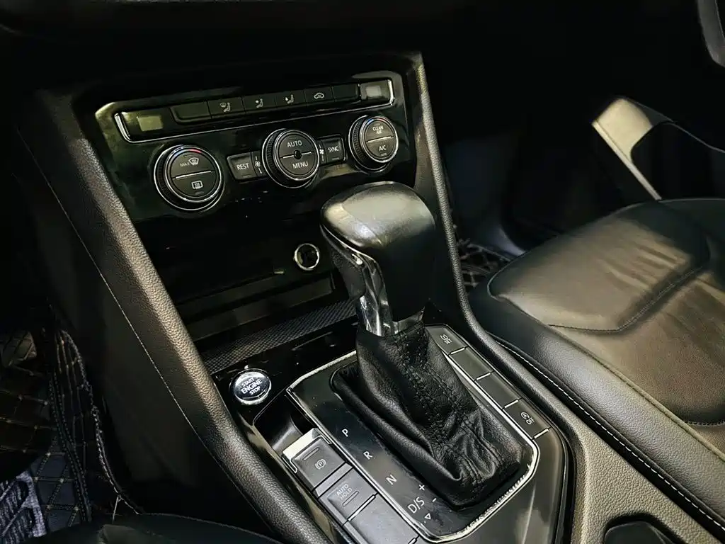 Tiguan L 2019 330TSI Automatic FWD Panorama Comfort Edition China VI