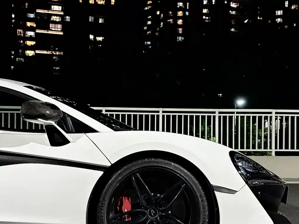 McLaren 570S 2015 3.8T Coupe