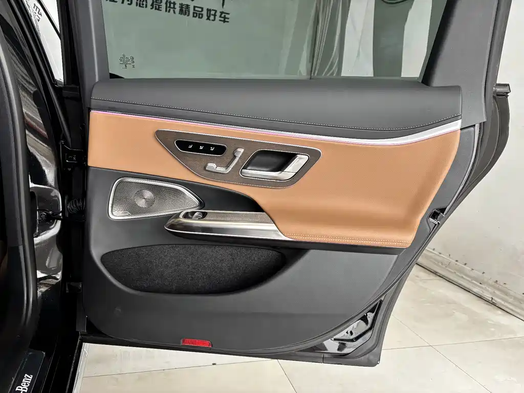 Mercedes-Benz E-Class 2026 E 300 L Luxury