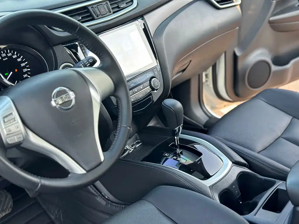 Nissan X-Trail 2017 2.0L CVT Fashion Edition 2WD